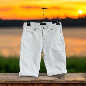 True Religion Riley Roll Hem Bermuda‎ Knee Shorts White